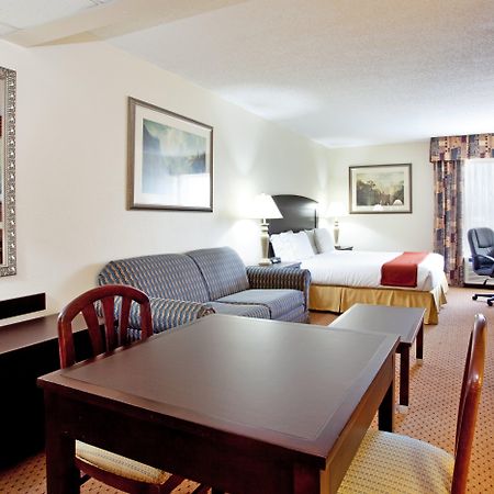 Holiday Inn Express - Chester By Ihg מראה חיצוני תמונה