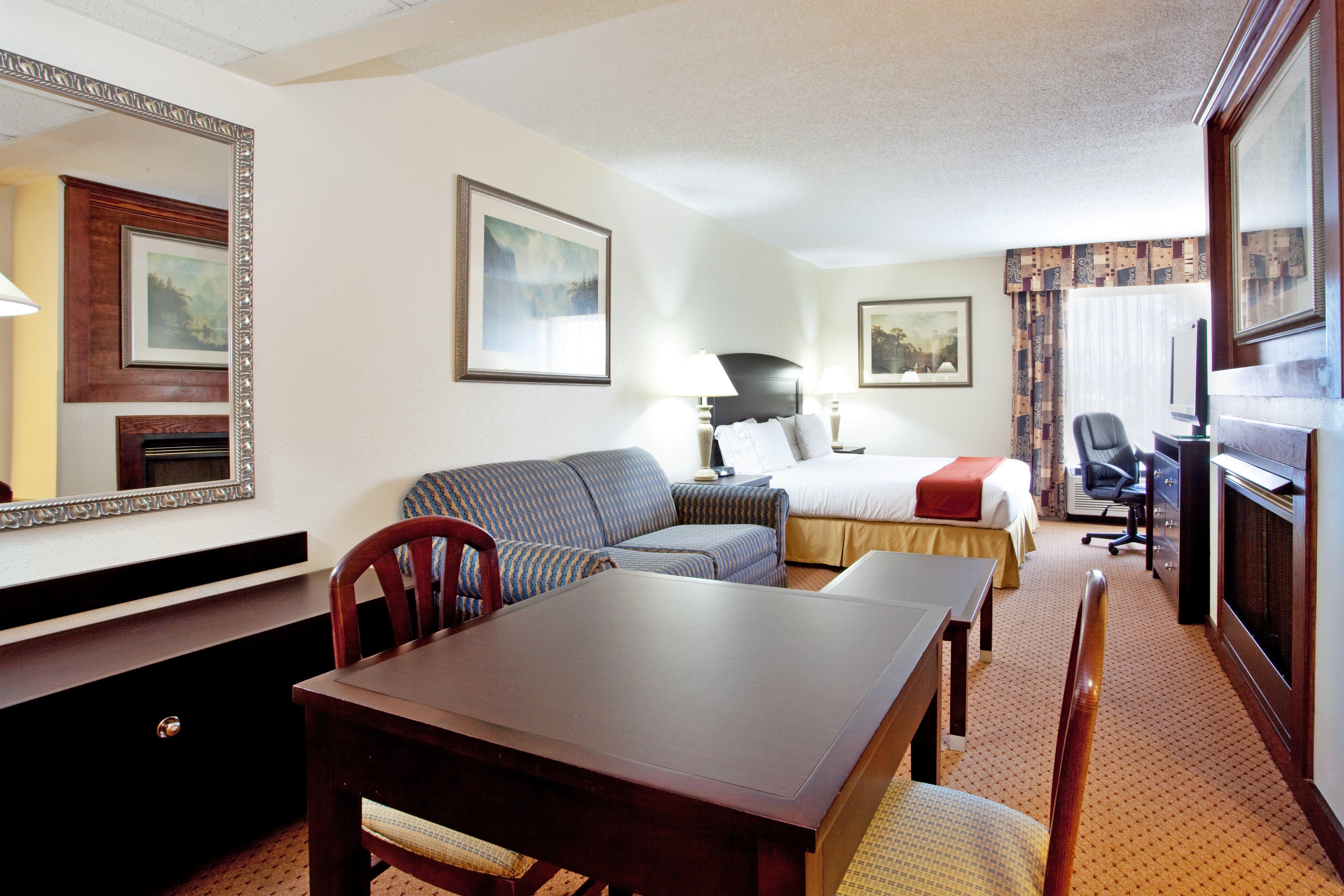 Holiday Inn Express - Chester By Ihg מראה חיצוני תמונה