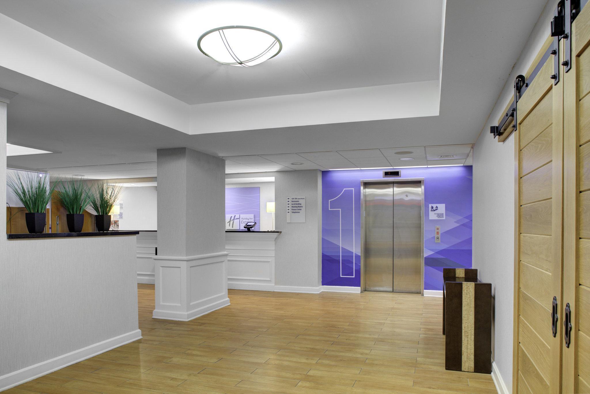 Holiday Inn Express - Chester By Ihg מראה חיצוני תמונה