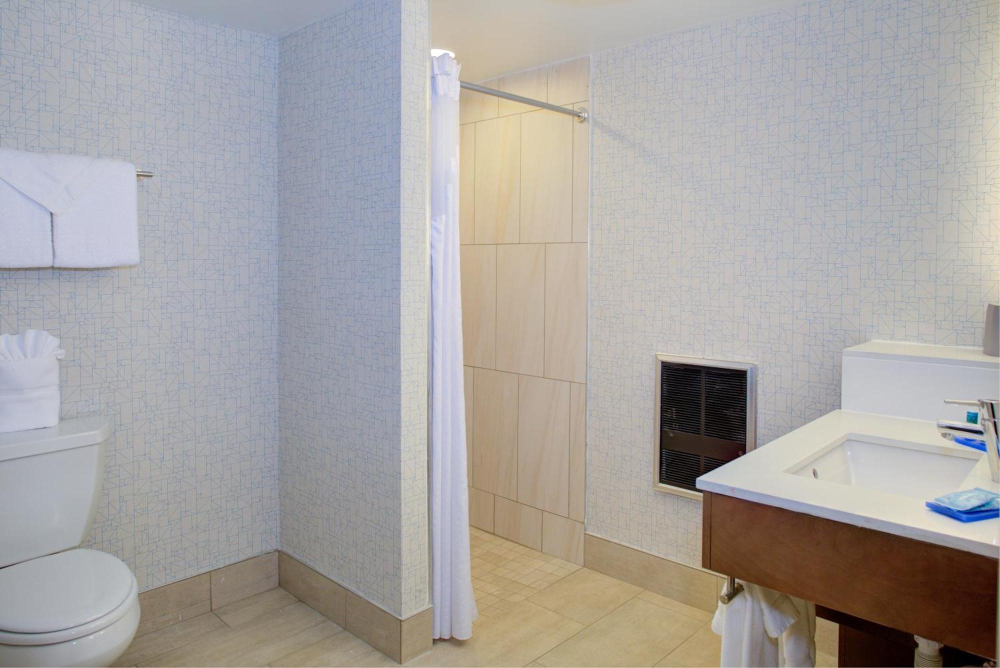 Holiday Inn Express - Chester By Ihg מראה חיצוני תמונה