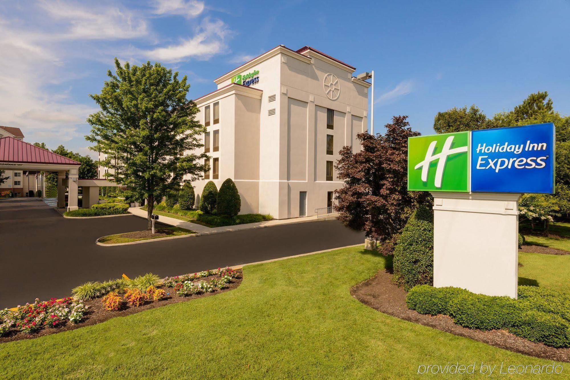 Holiday Inn Express - Chester By Ihg מראה חיצוני תמונה